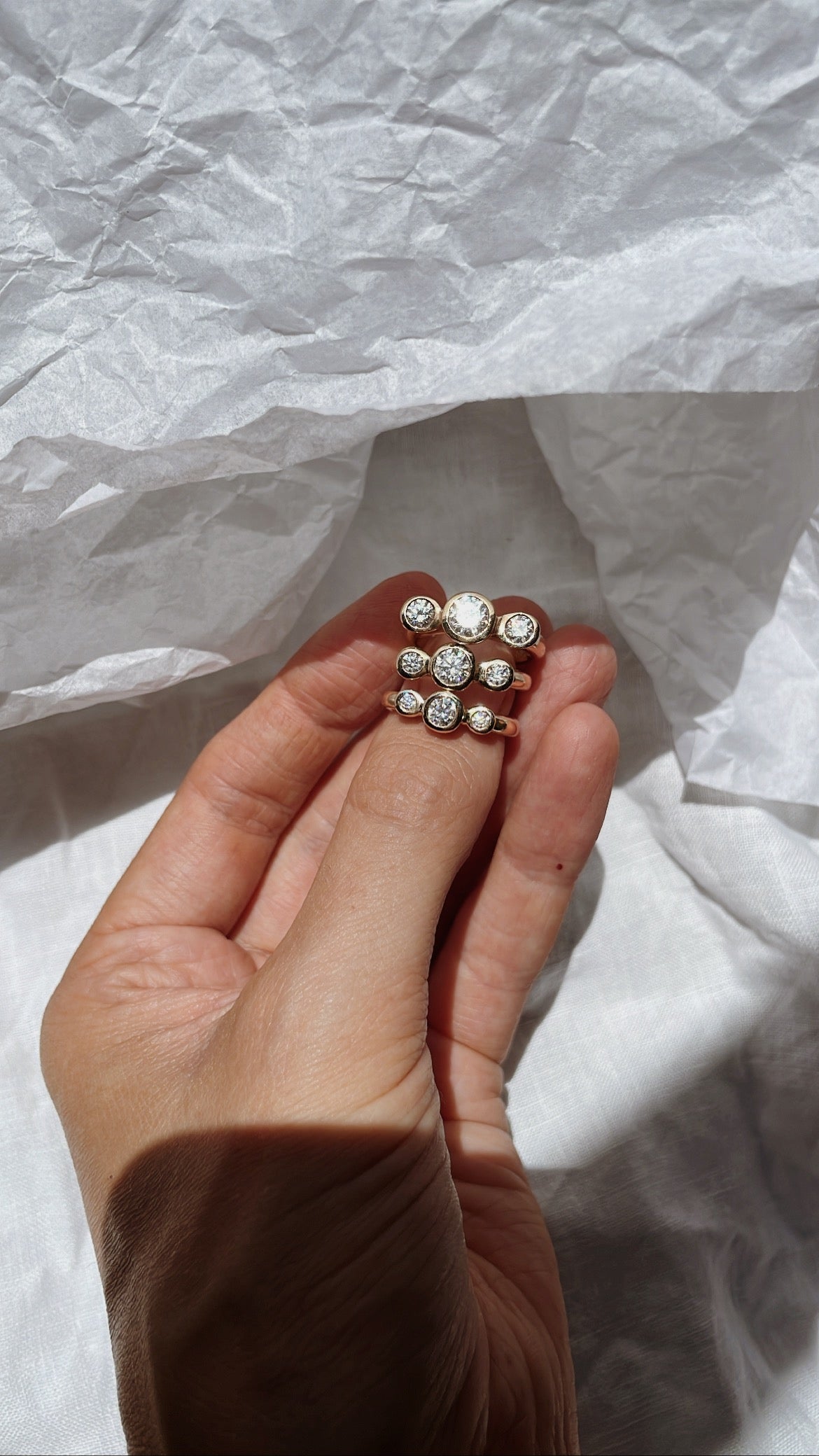 LAB-GROWN VS NATURAL CLEAR DIAMONDS