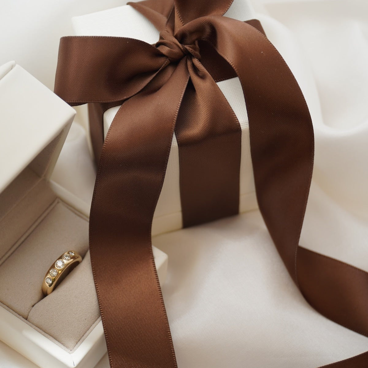 Load video: Ruusk Holiday Gift Guide