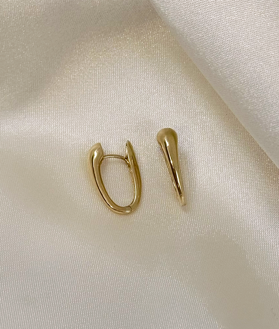 MonteHuggies_WEB_Front_Side