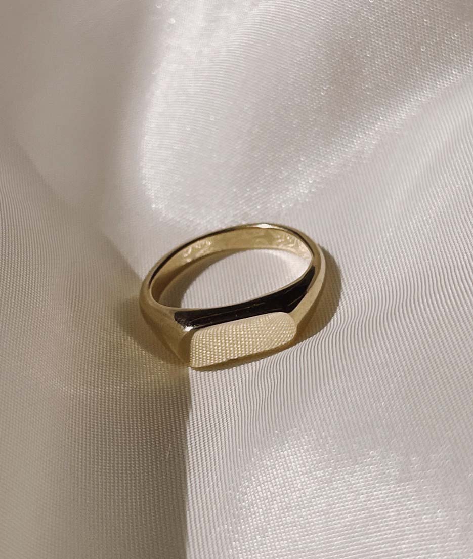 Horizon Small Signet