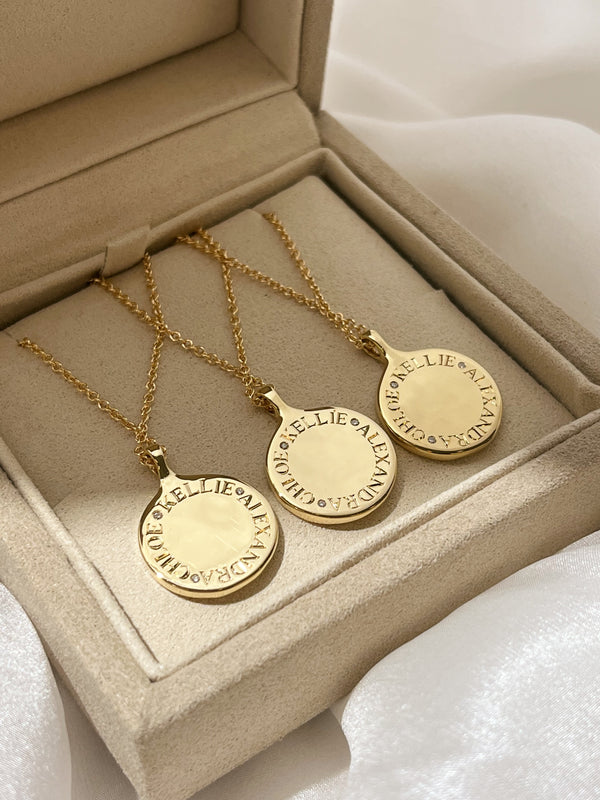 KELLIE, ALEXANDRA & CHLOE'S COSMOS PENDANTS: A CELEBRATION OF MOTHERHOOD AND THE LOVE OF FAMILY