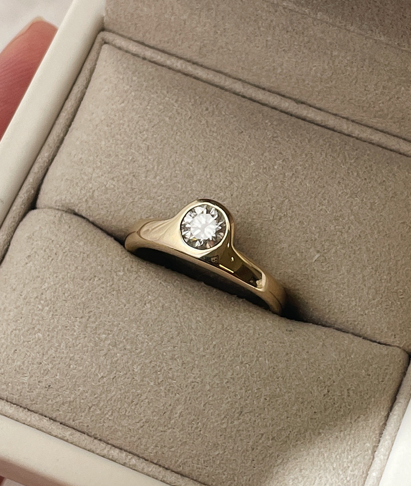 0.5ct Diamond Luna