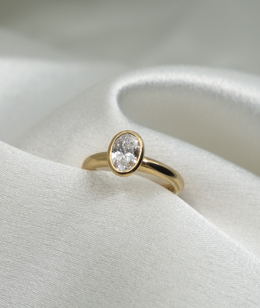 Oval Diamond Solitaire