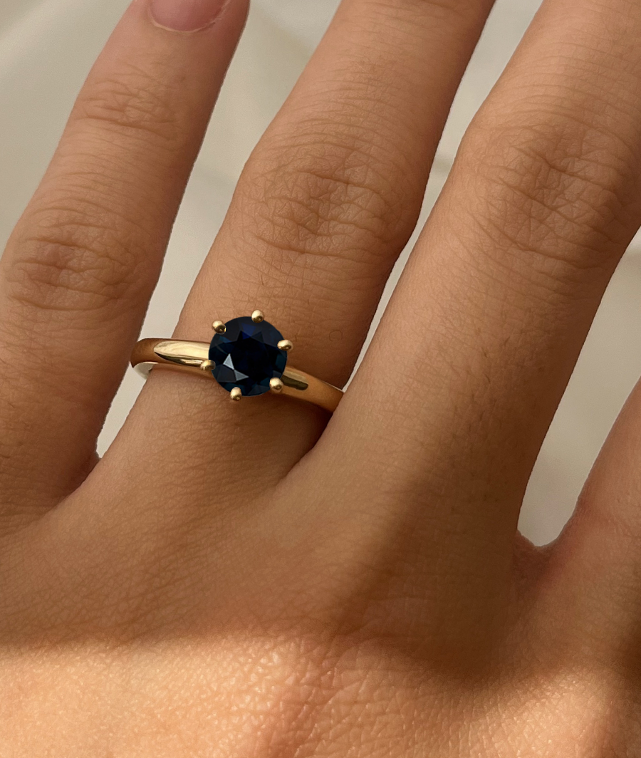 1ctClaw_Sapphire_OnHand