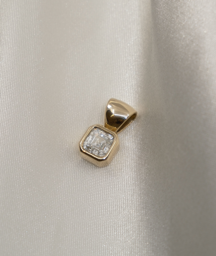 Aion Asscher Necklace