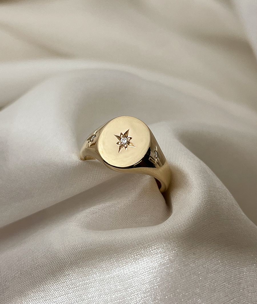 Artemis Classic Small Signet