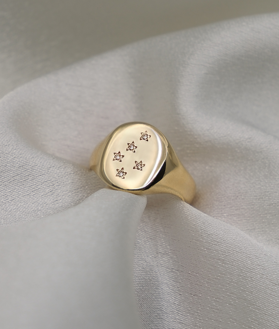 Constellation Classic Large Signet