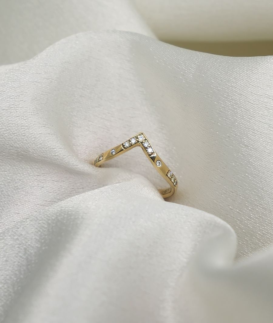 Diamond Crest ring