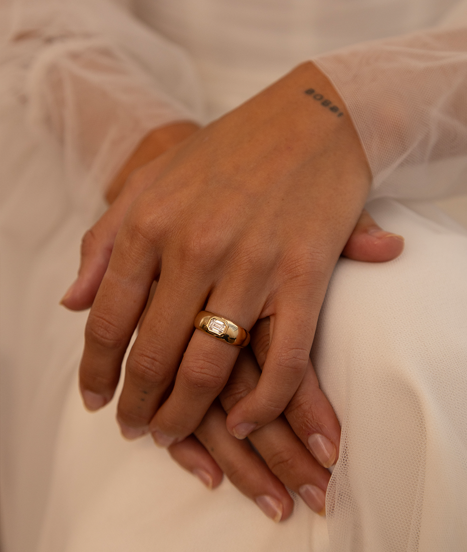 Chunky organic shaped gold ring with emerald cut diamond bezel set in centre. Handmade gold rings, engagement ring and wedding bands by RUUSK jewellery. Customise your ring online, made to order in solid Gold in Sydney.