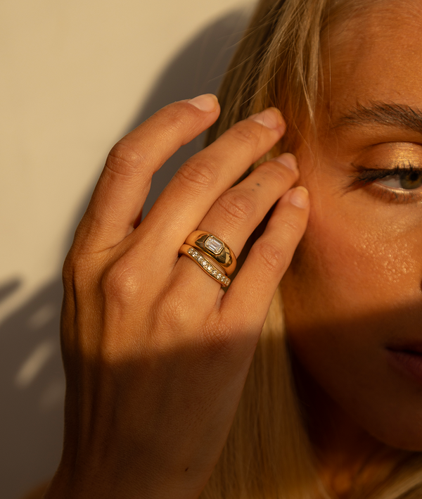 Chunky organic shaped gold ring with emerald cut diamond bezel set in centre. Handmade gold rings, engagement ring and wedding bands by RUUSK jewellery. Customise your ring online, made to order in solid Gold in Sydney.