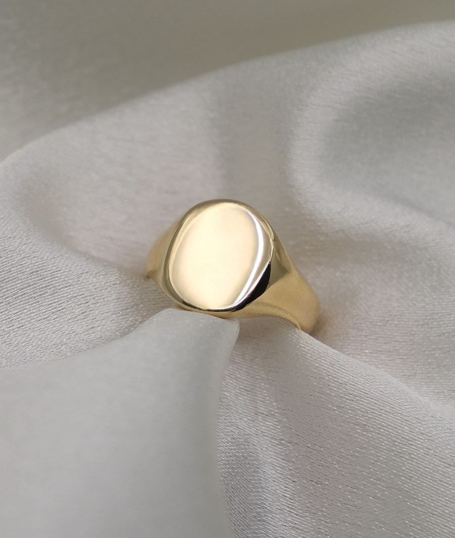 Classic Large Signet