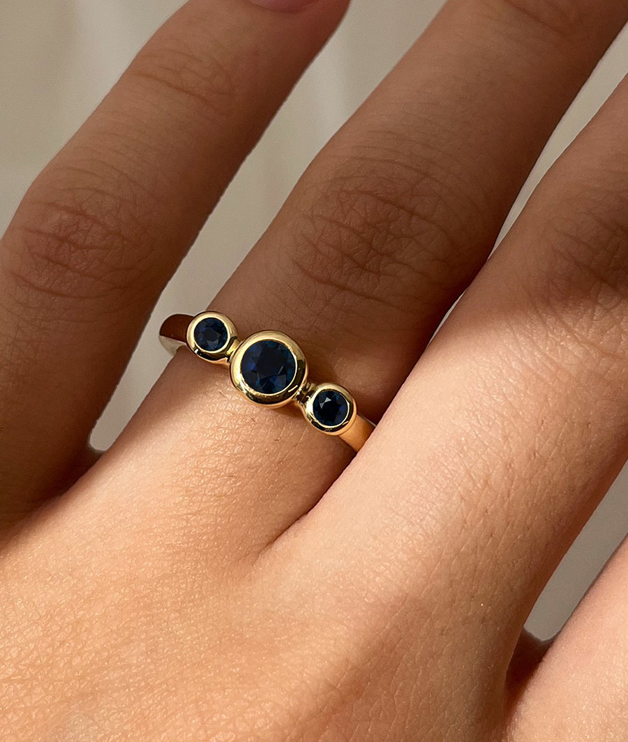 MiniTrilogy_Sapphire_OnHand