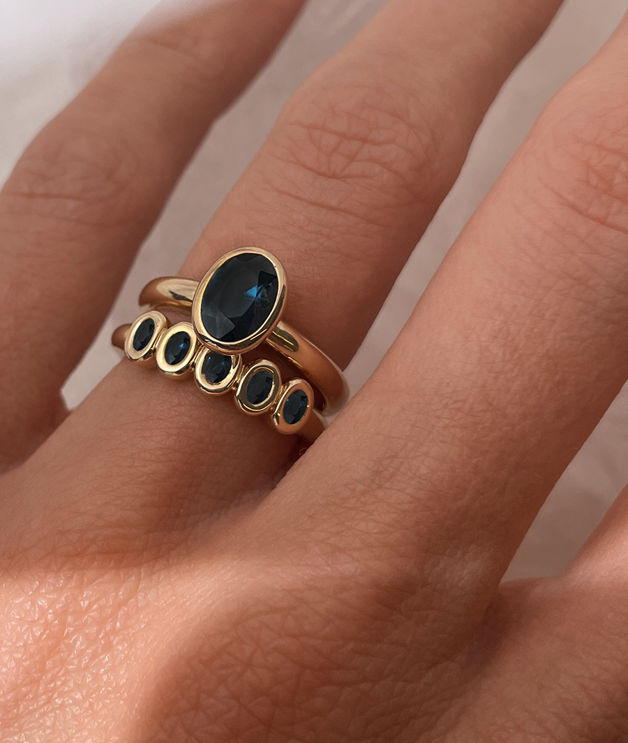 Mini_Oval_Suns_Sapphire_On_Hand