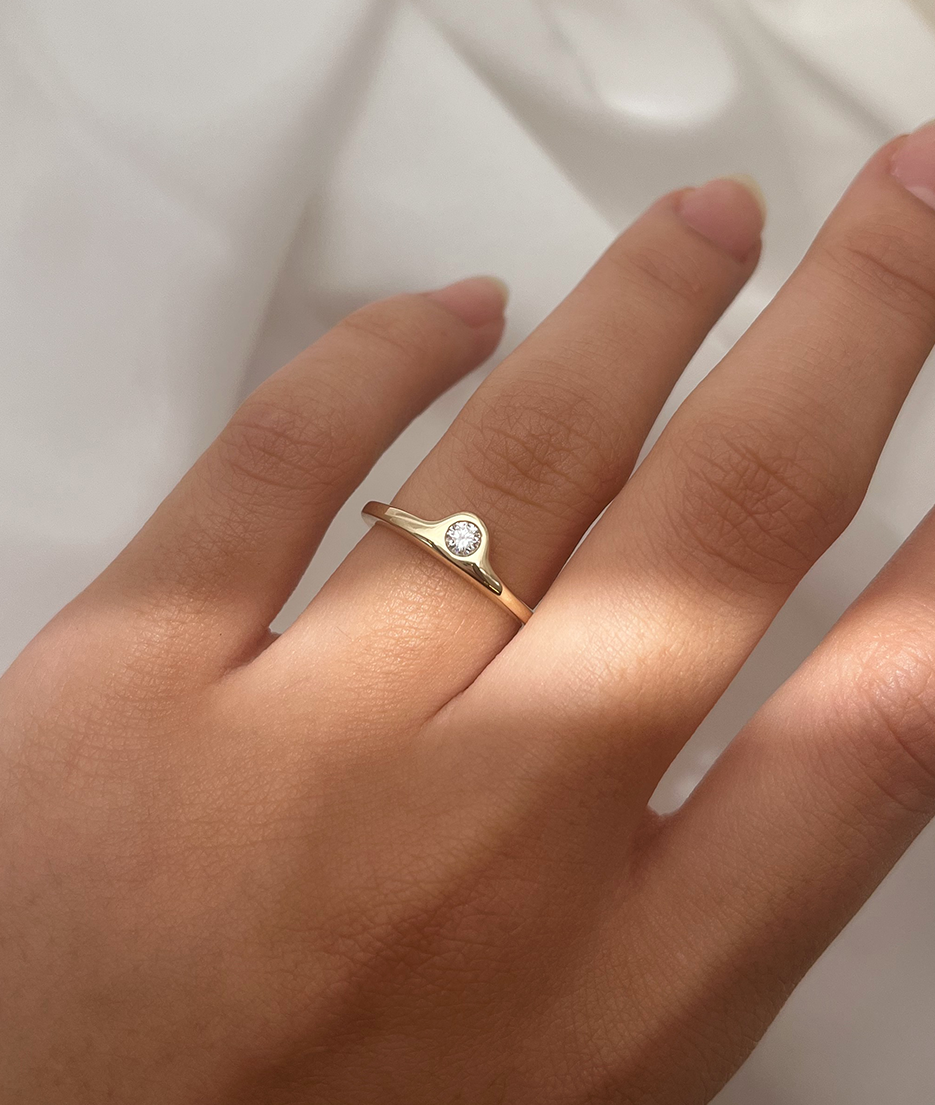 Mini Luna Ring