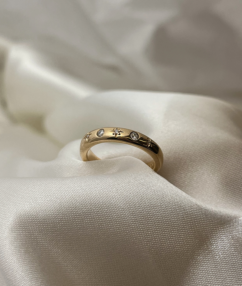 18ct Yellow Moon & Stars ring