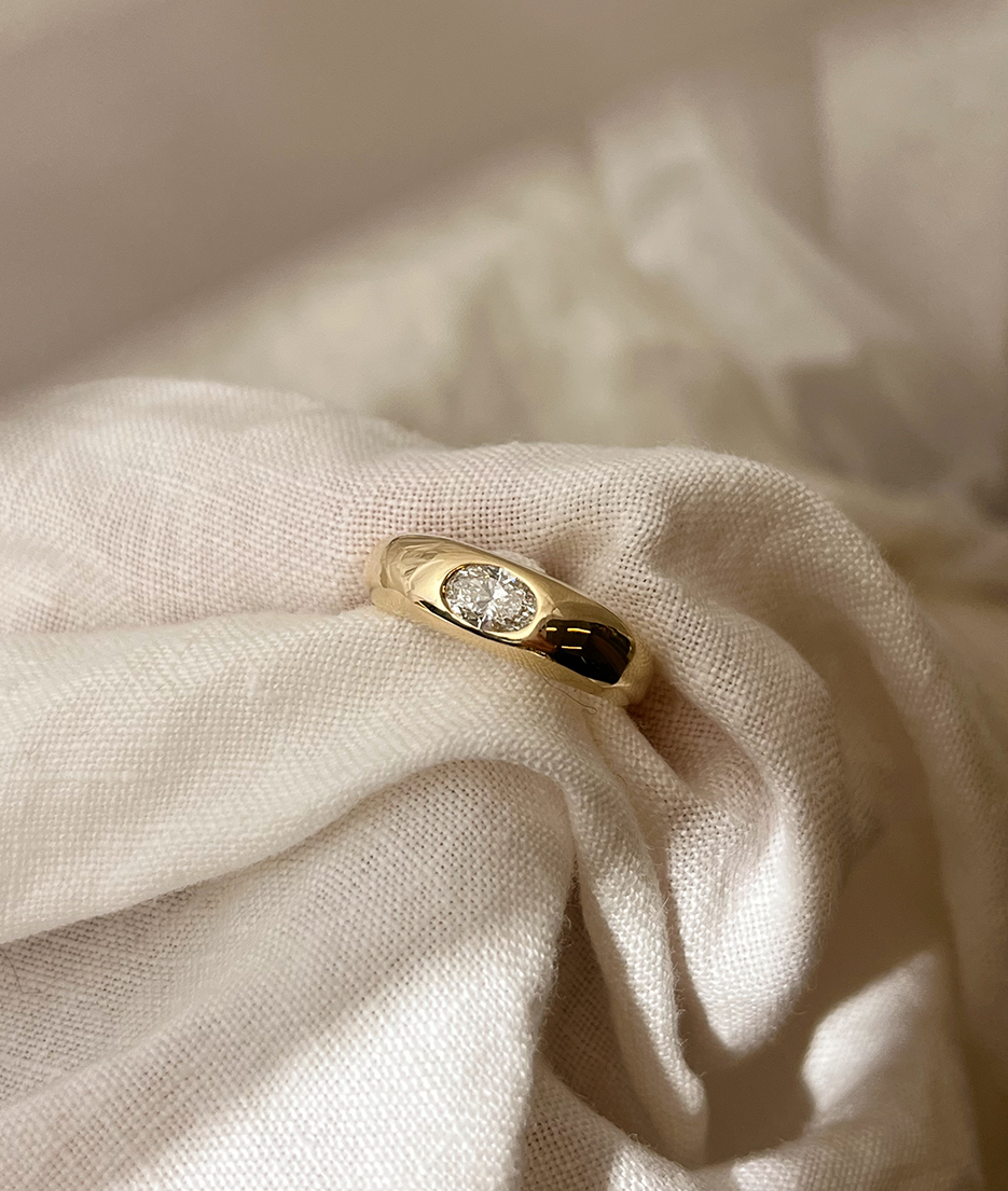 Oval Diamond Wide Organic