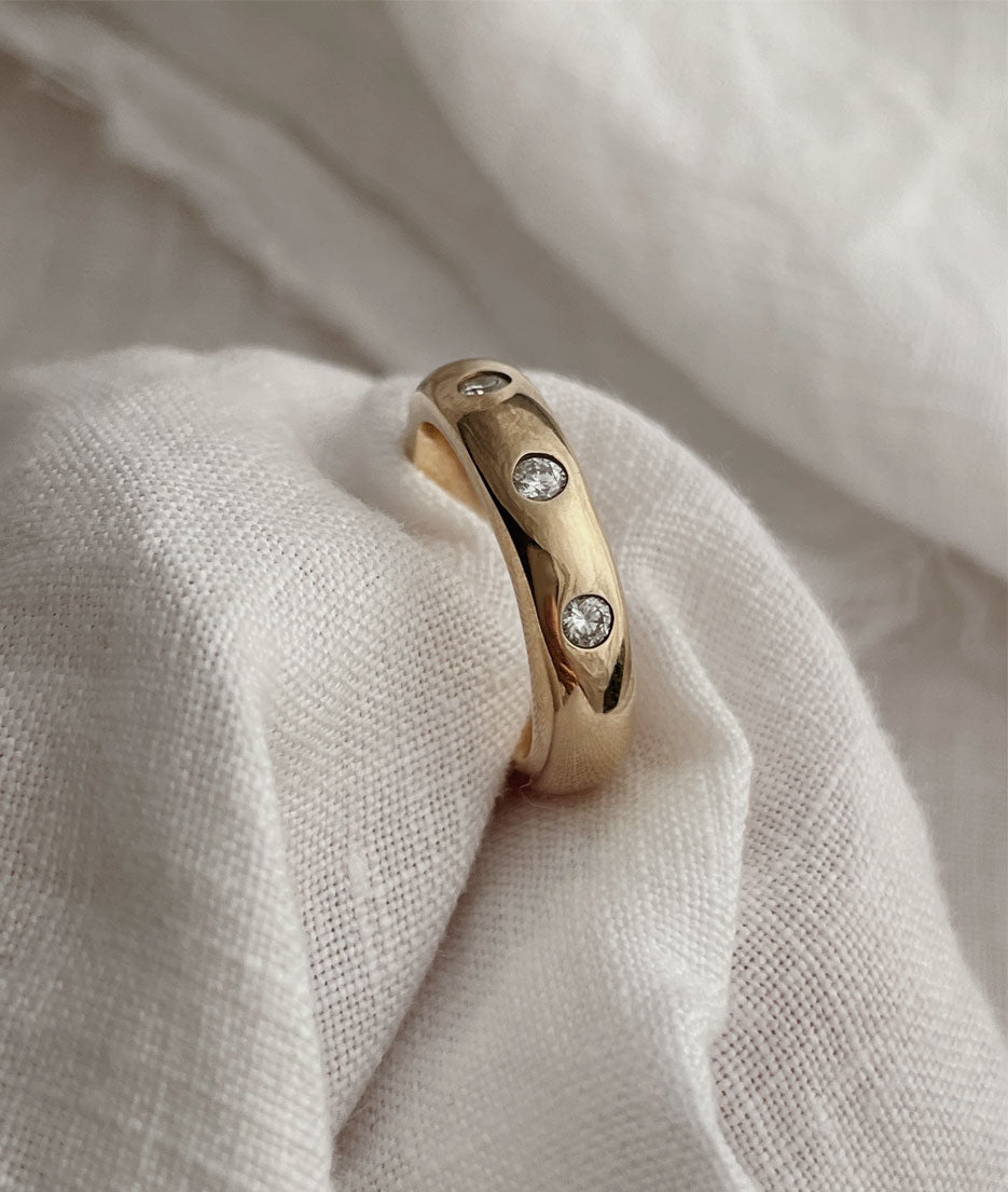 Moons 5mm Rounded Band