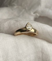 Pear Diamond Monte