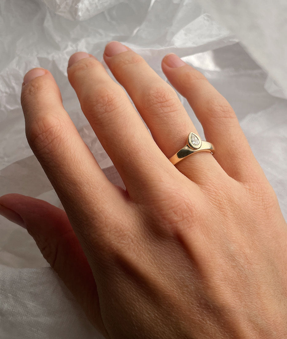 Pear Diamond Monte