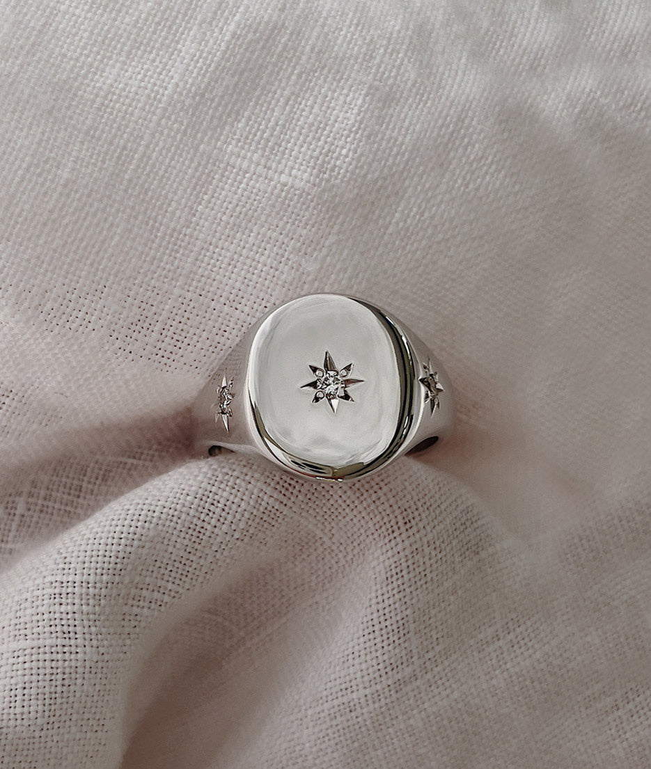 3 Star Classic Signet