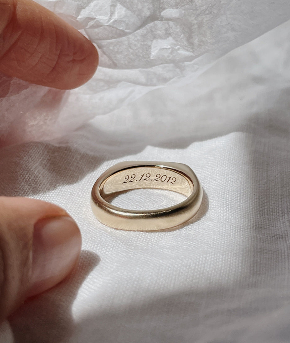 Long Signet Ring