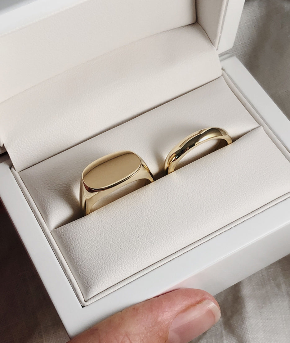 Men's Large Oval Signet