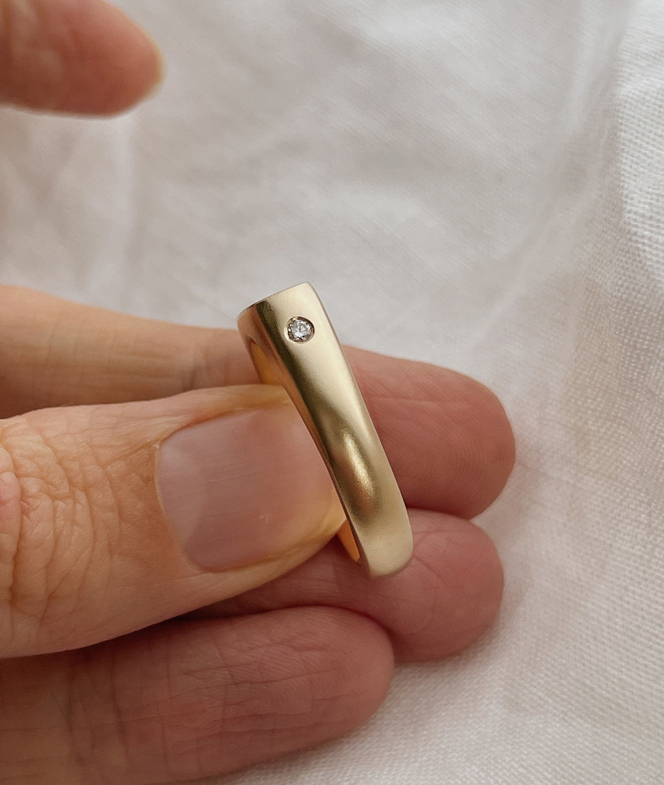 Long Signet Ring