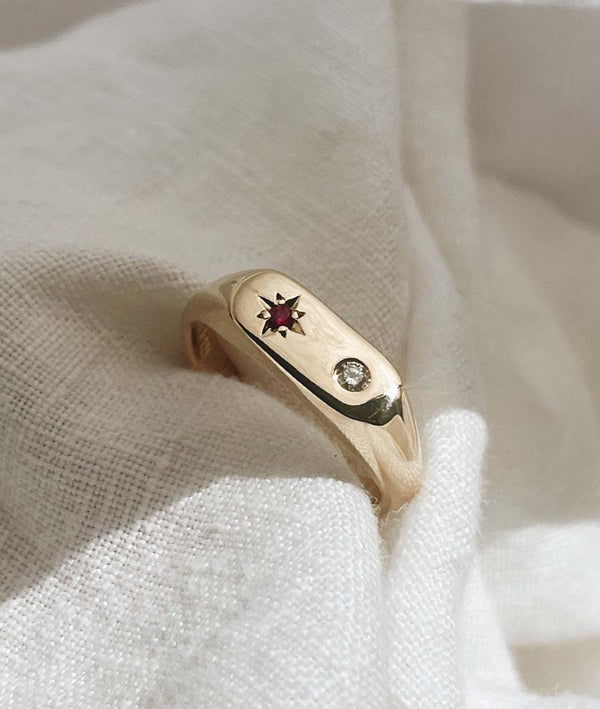 Moon & Star Oval Signet Ring