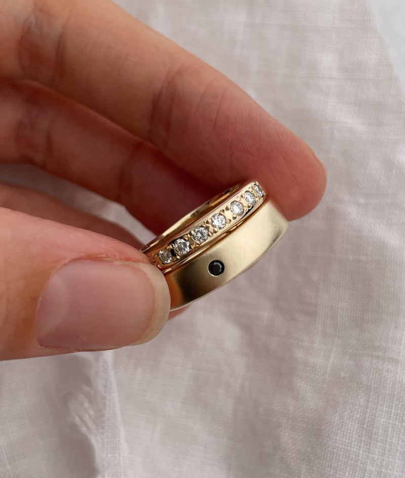 Shimmer Thin Organic ring