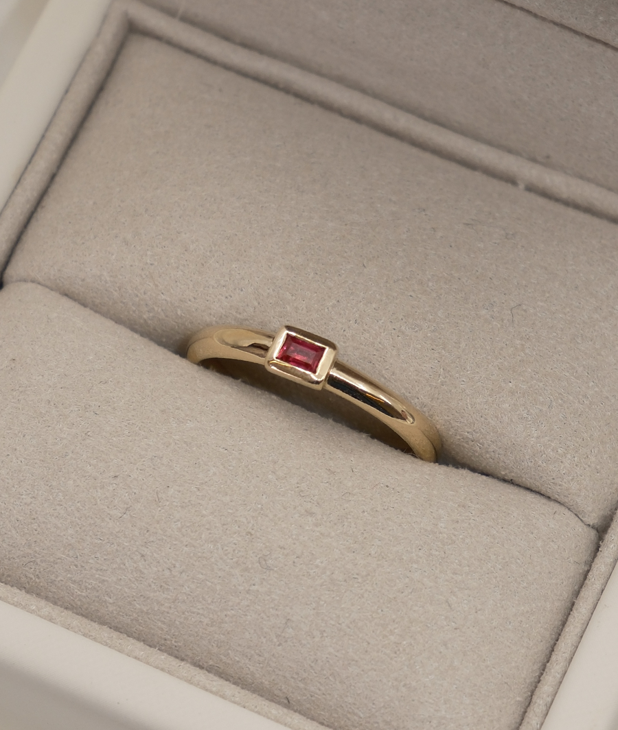 Relique Stacker Baguette