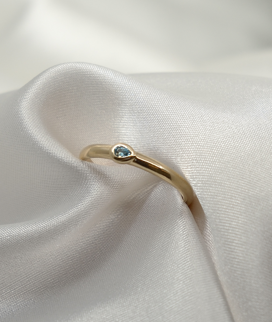 Relique Stacker Pear