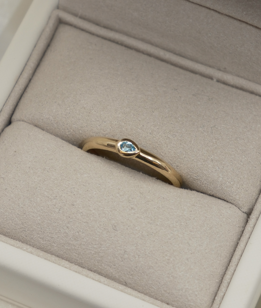 Relique Stacker Pear