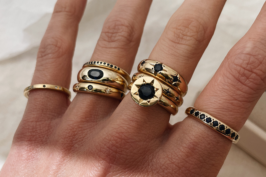 Sapphire Stack On Hand