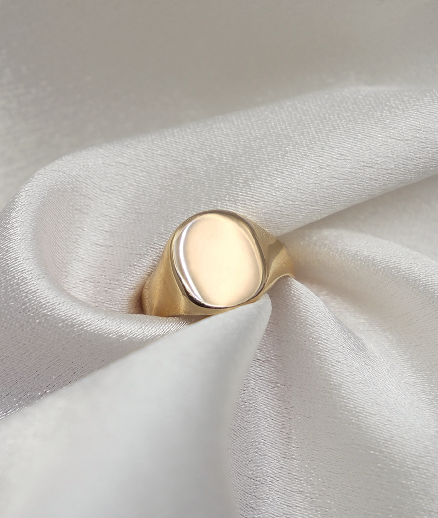 Classic Small Signet
