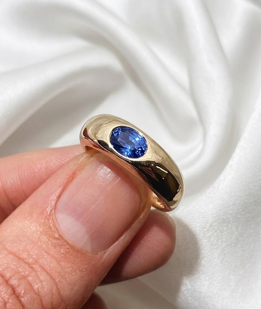 Sapphire Oval Wide Organic