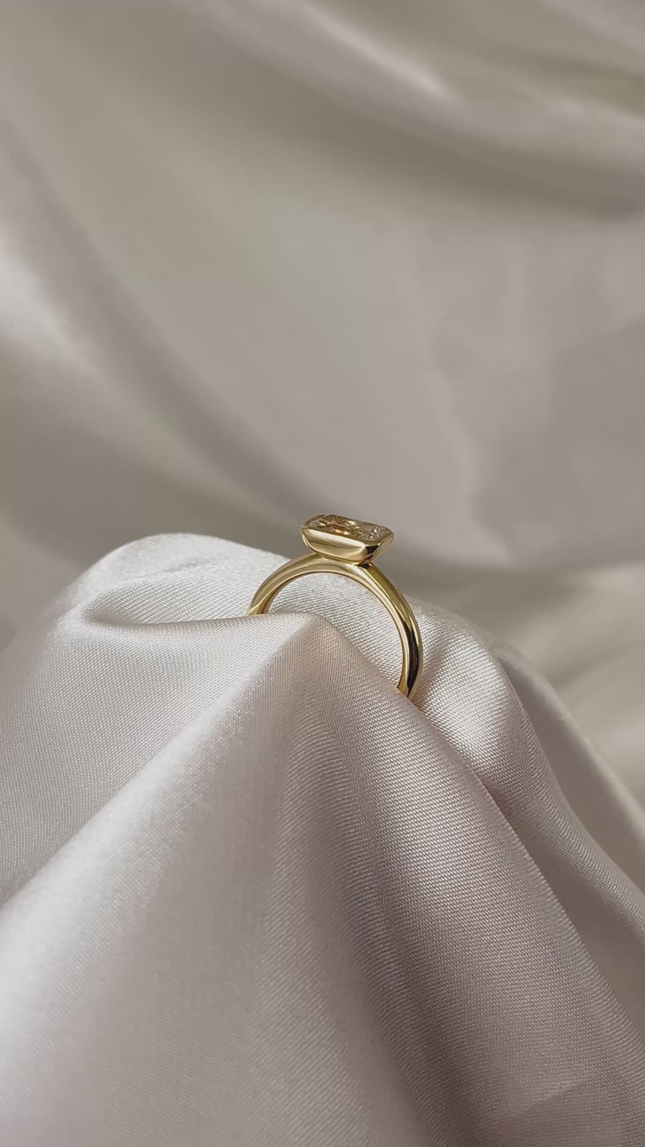 Load video: East-West Radiant Diamond Solitaire