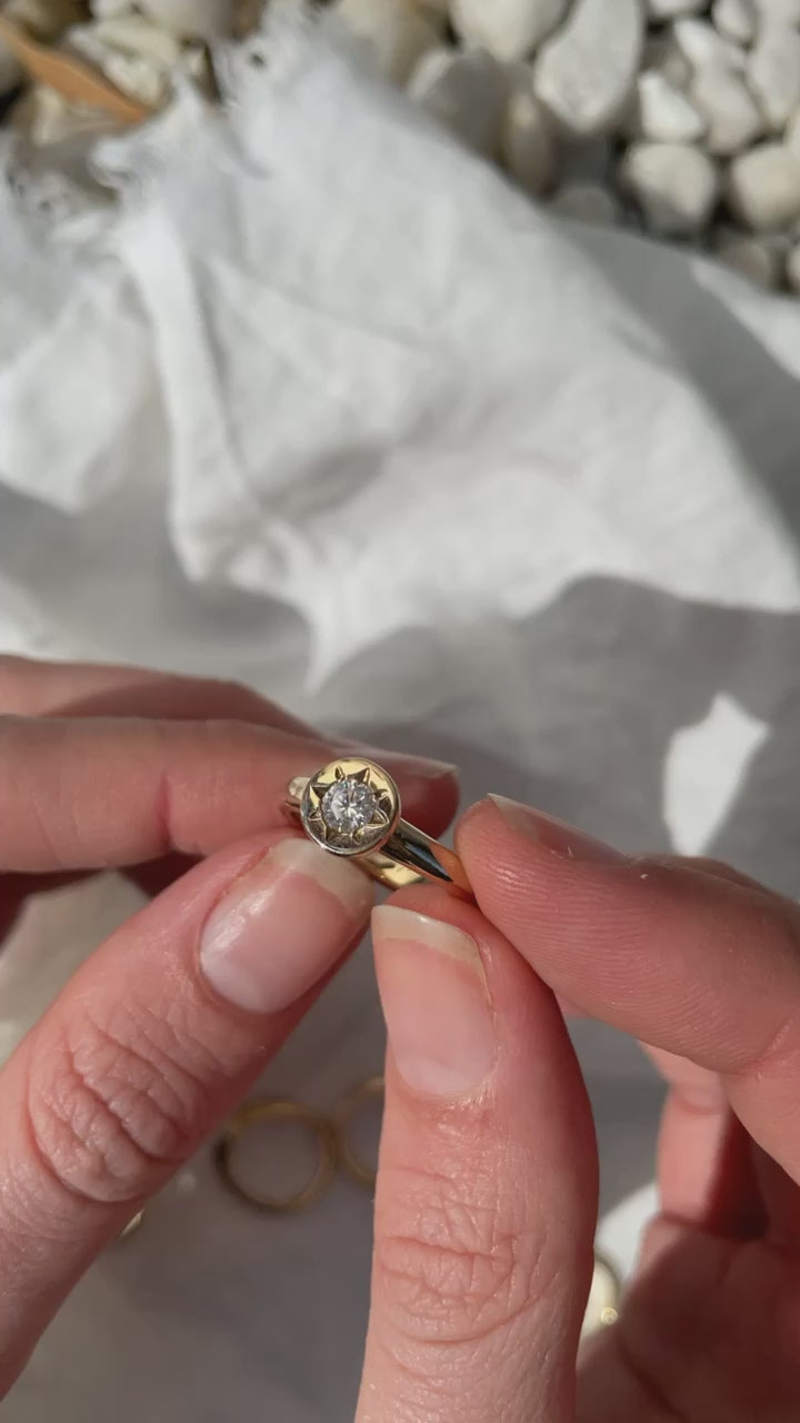 Load video: 0.25ct Mini Stellar