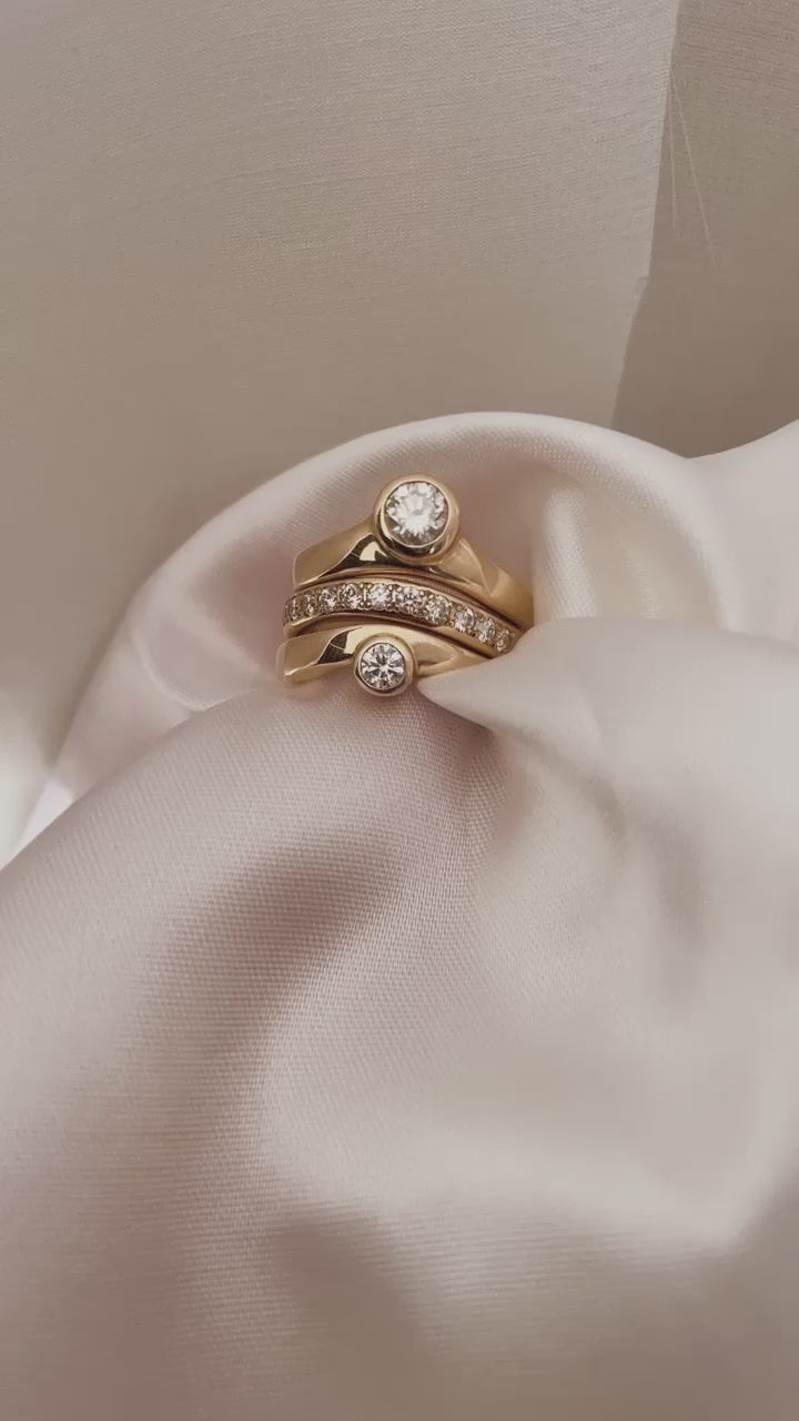 Load video: Diamond Valle