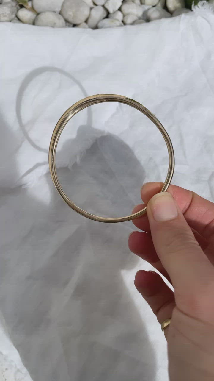 Load video: Organic Bangle