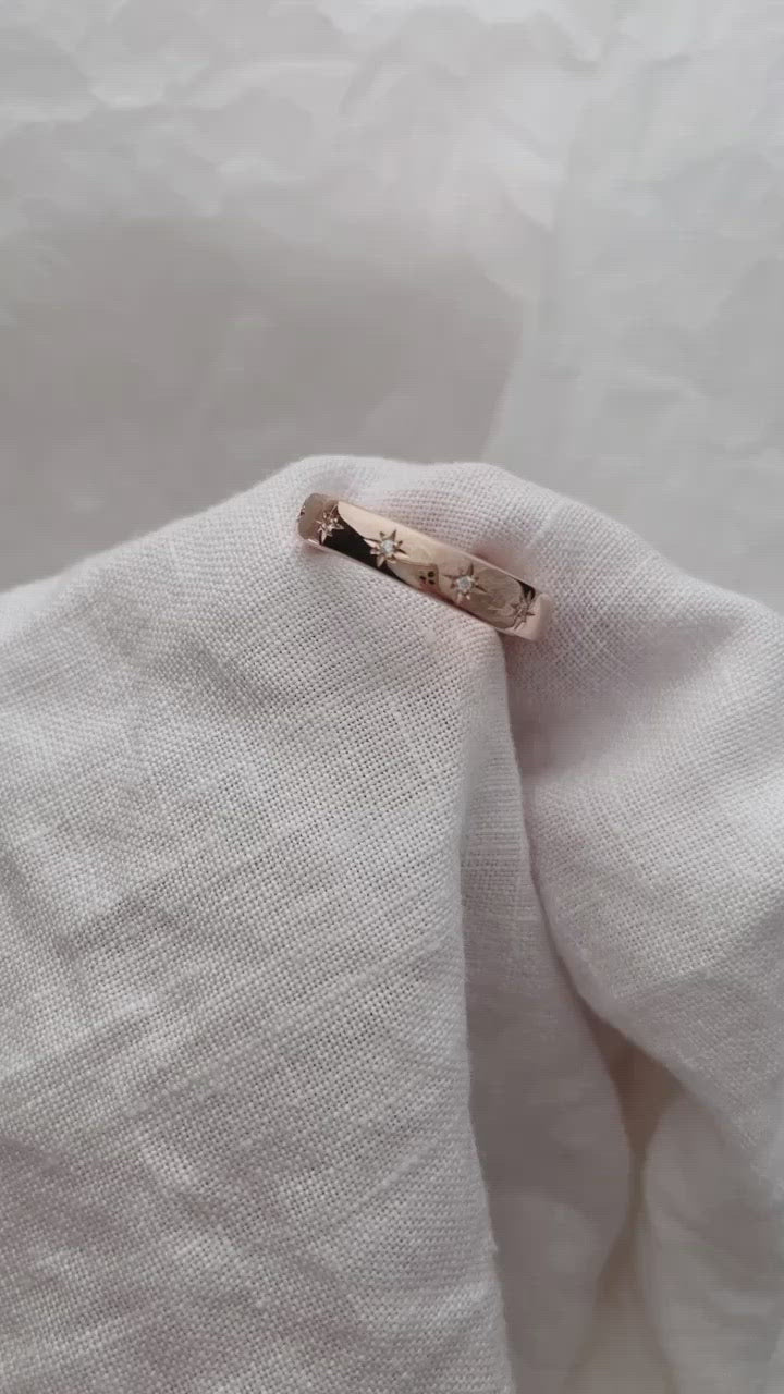 Load video: Starry 4mm Square