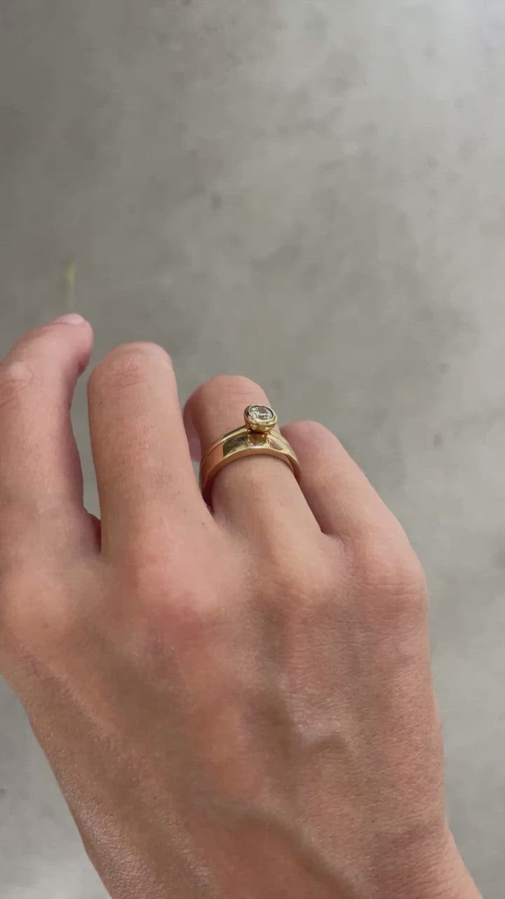 Load video: 4mm Square
