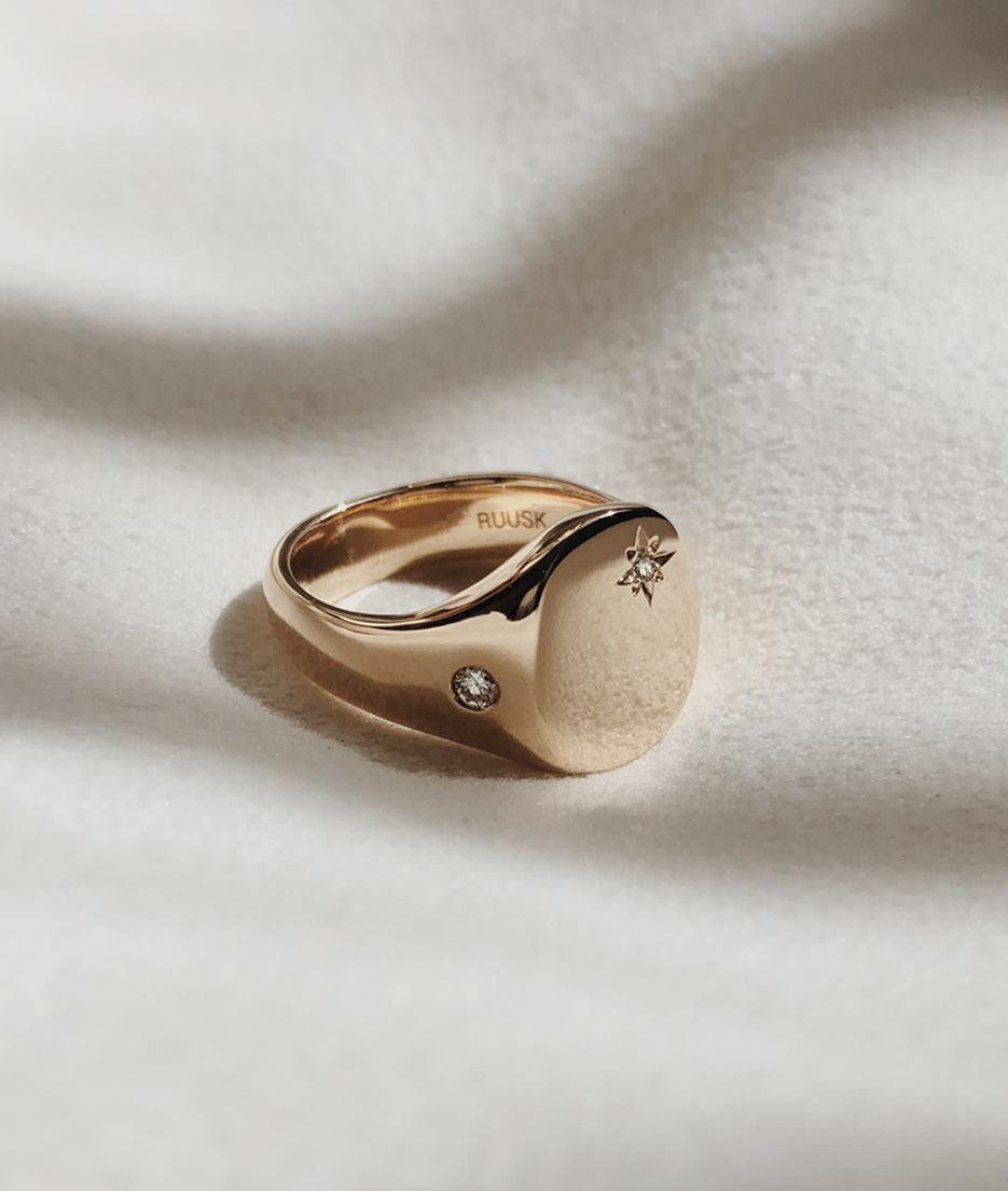 Moon & Star Classic Signet ring - RUUSK