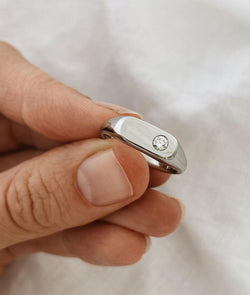 3mm Diamond Oval Signet Ring - RUUSK