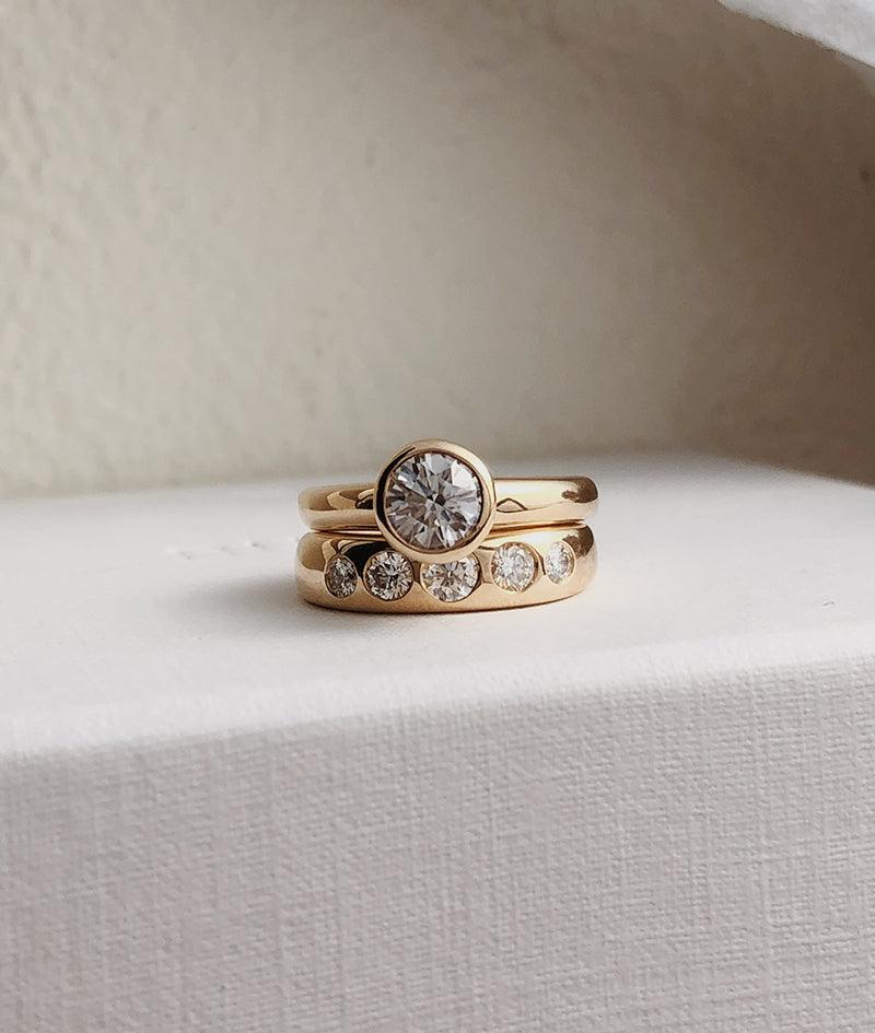 5 Moons Diamond ring - RUUSK