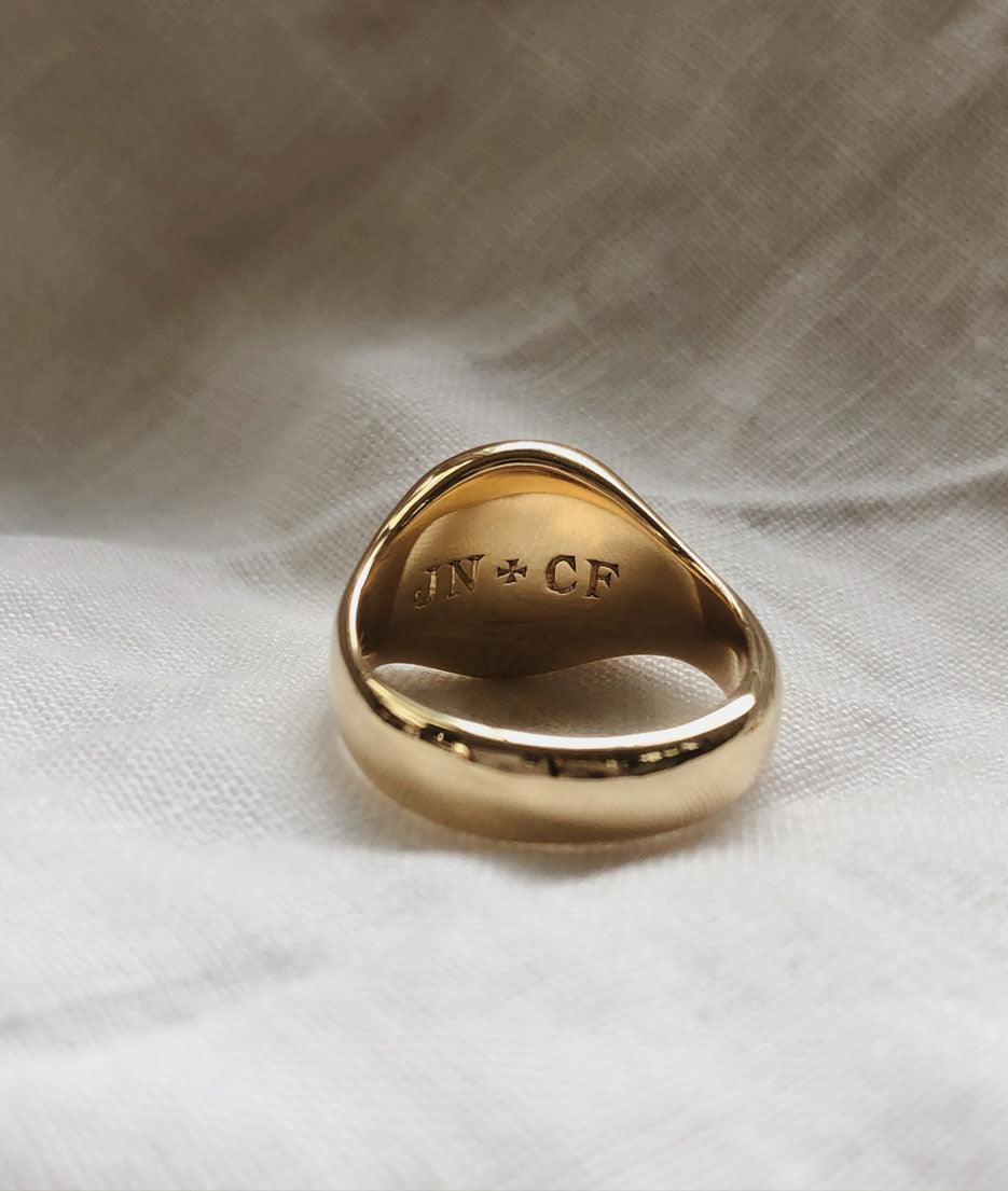 Hand Engraved Men's Classic Signet ring - RUUSK