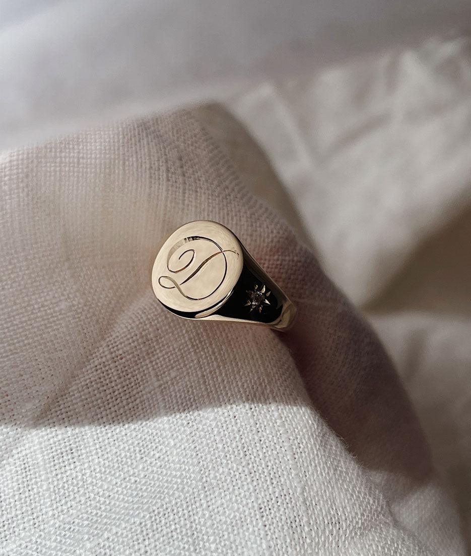 Hand Engraved Small Signet ring - RUUSK