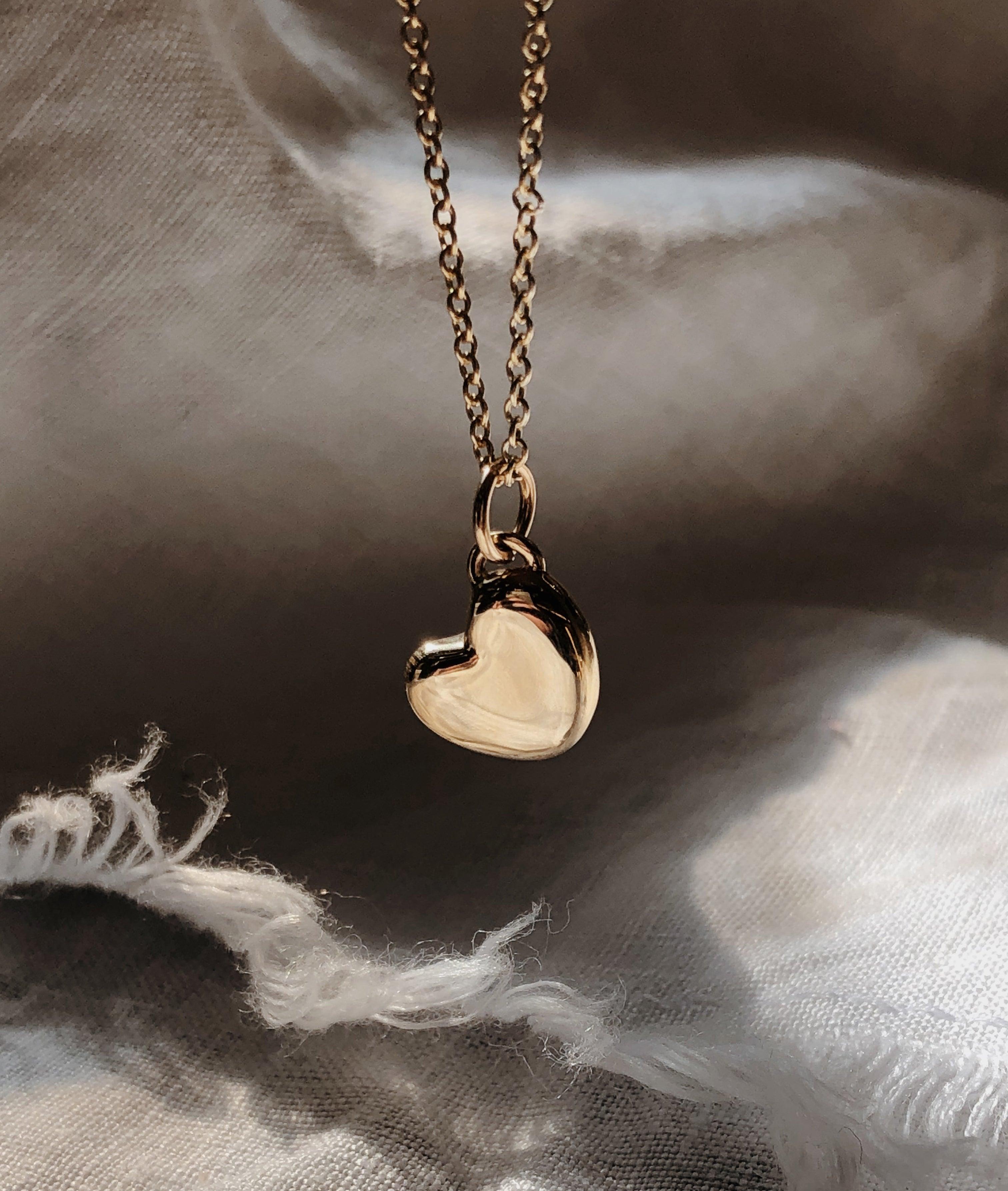 Yellow Gold Plain Heart of Gold necklace - RUUSK