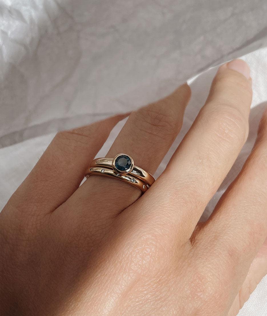 Sapphire Solitaire ring - RUUSK