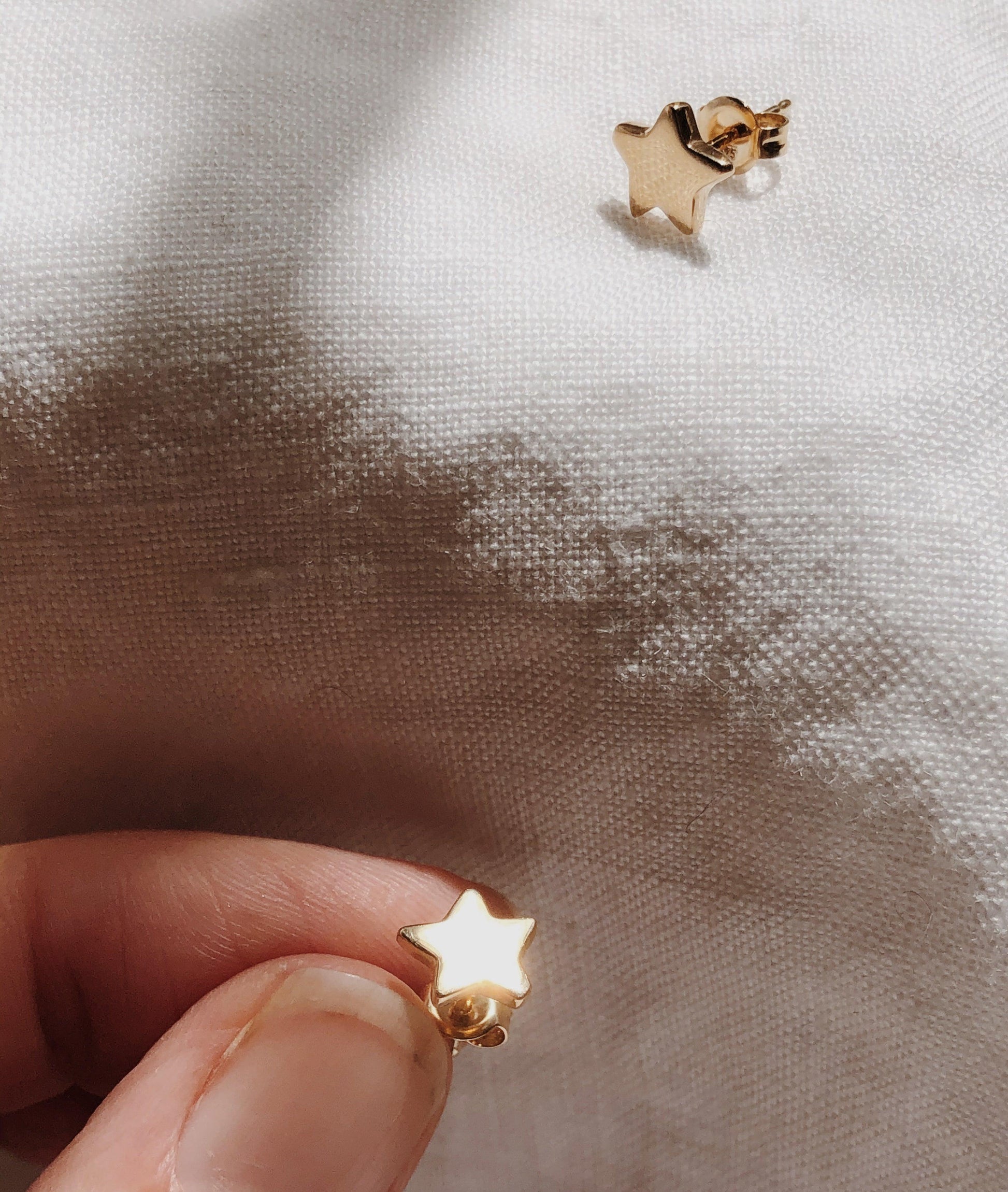 Yellow Gold Tiny Star Stud earrings - RUUSK