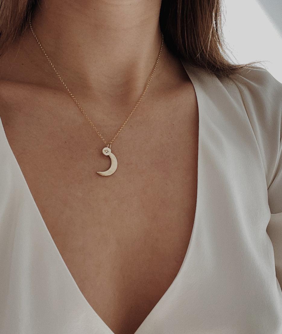 Crescent Moon Pendant (without chain) - RUUSK
